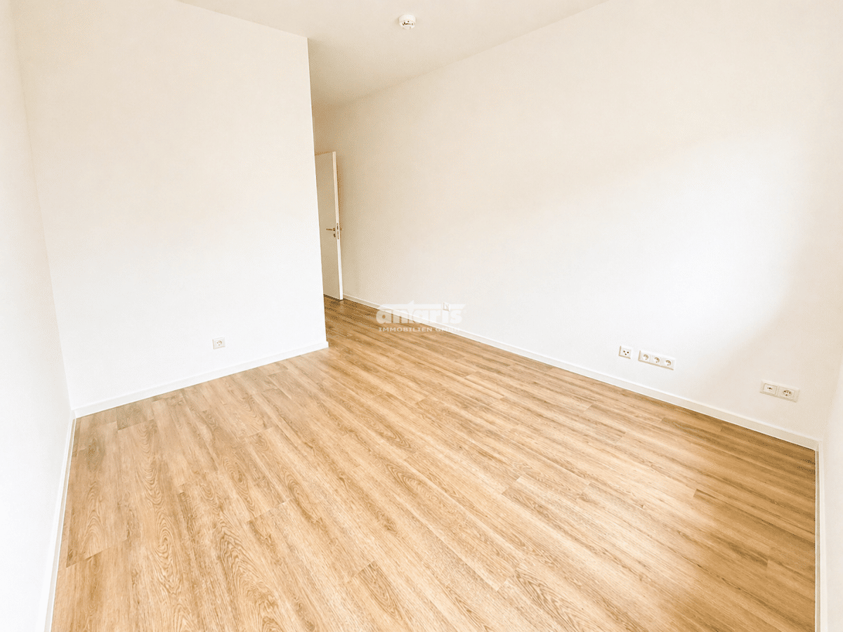 antaris Immobilien GmbH **Mehr als nur vier Wände: Ihr neues Zuhause mit Terrasse & 2 Bädern** – 99085 Erfurt – Vorschaubild 3