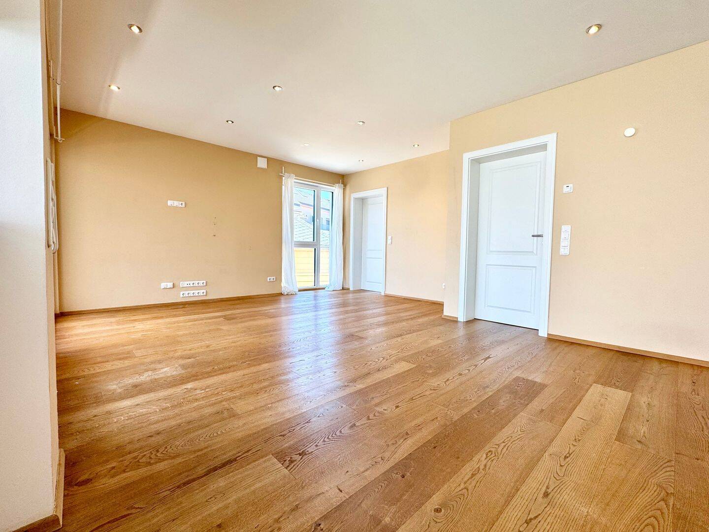 Hochwertige 3 ZKB Wohnung mit Loggia in Bestlage von Trier! – 54292 Trier – Vorschaubild 3