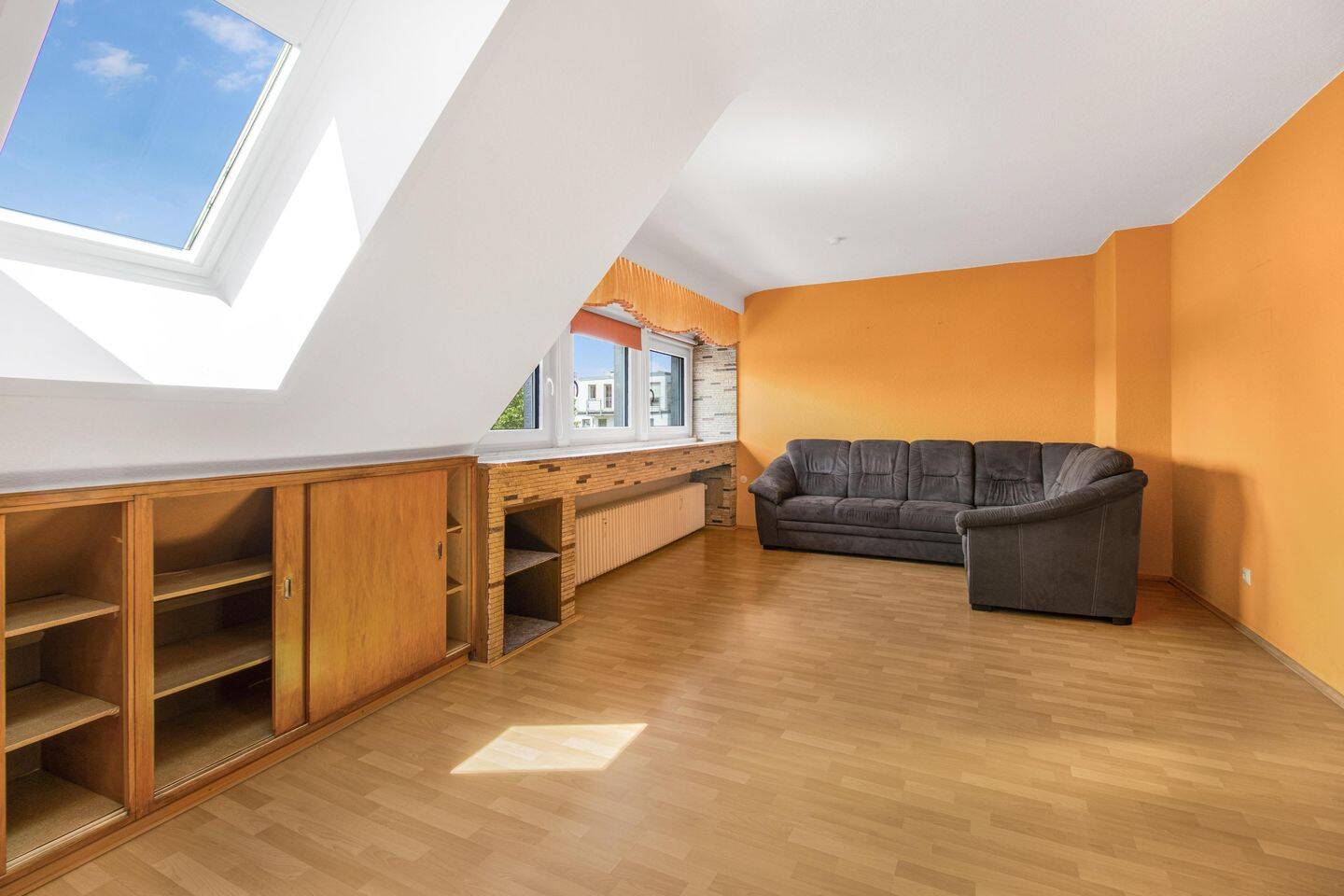 Bremen-Hohentor: Energetisch zukunftssicher – großzügige DG-Wohnung mit flexiblem Raumkonzept – 28199 Bremen – Vorschaubild 3