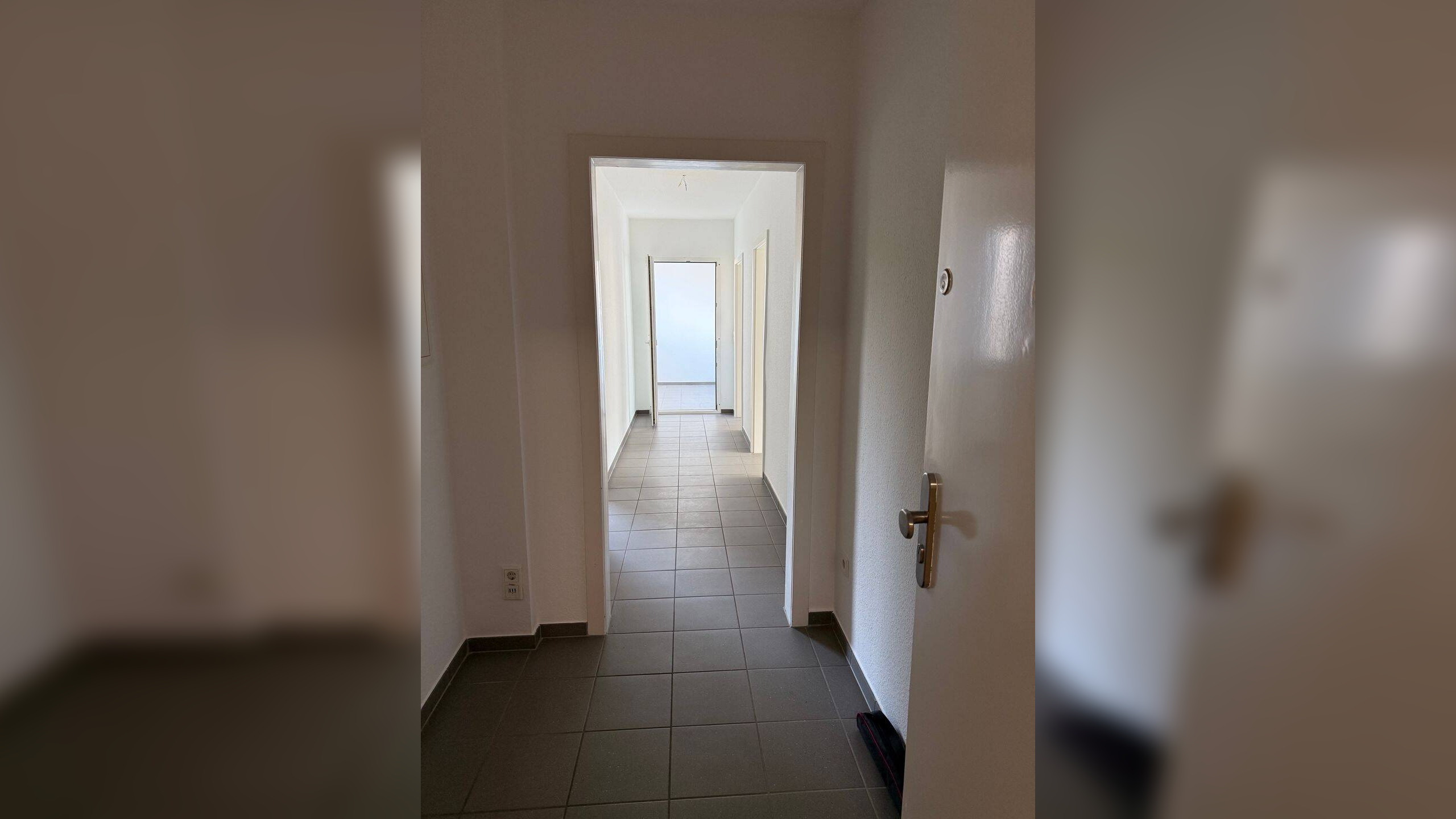 Friedrichstadt – Urbanes Leben – 2 Zimmer, Küche, Duschbad, Loggia – 40215 Düsseldorf – Vorschaubild 3