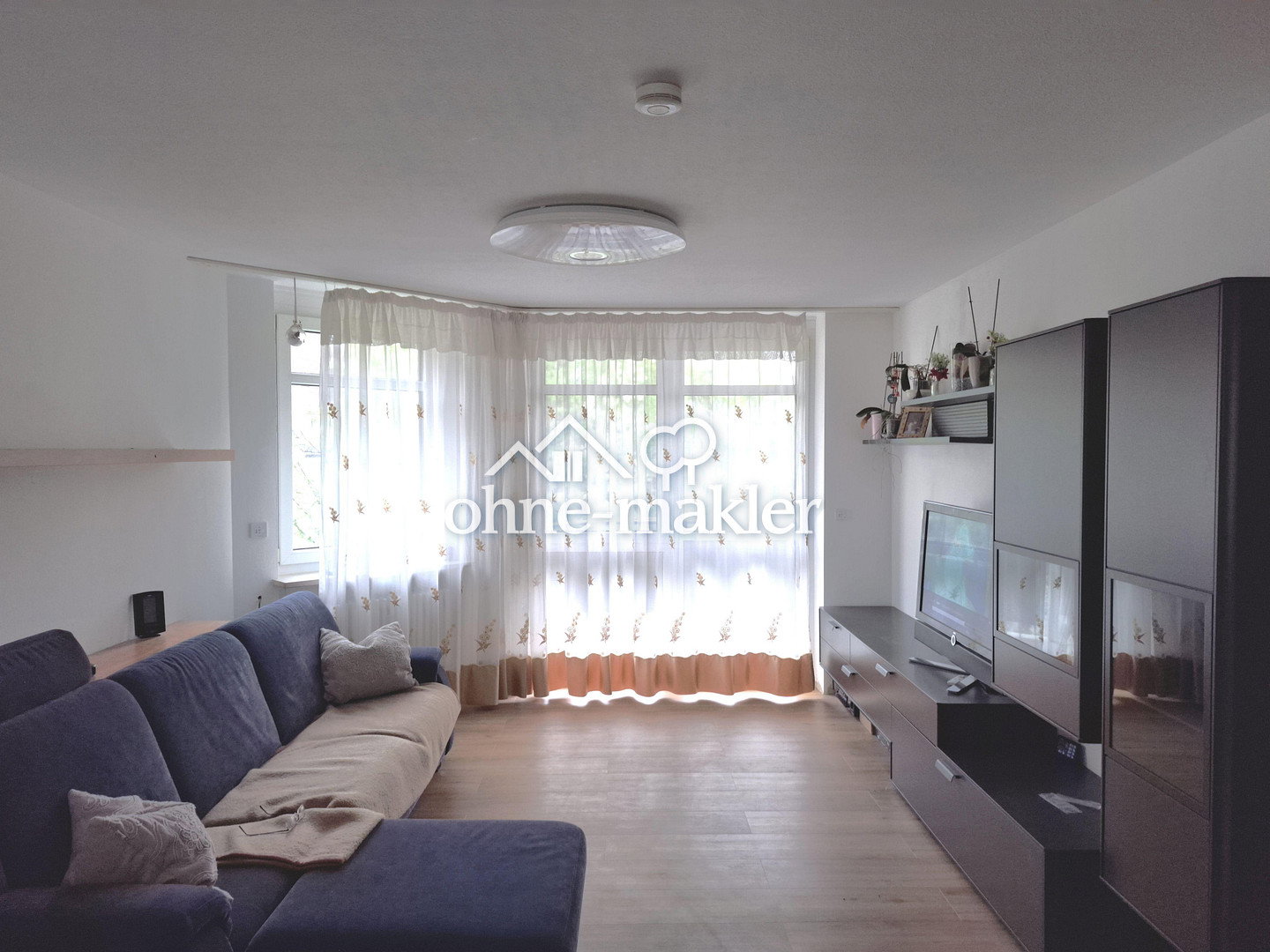 Helle 4-Zimmer-Wohnung mit großem Balkon in Aubing – Dickensstrasse 9a, 81243 München – Vorschaubild 4