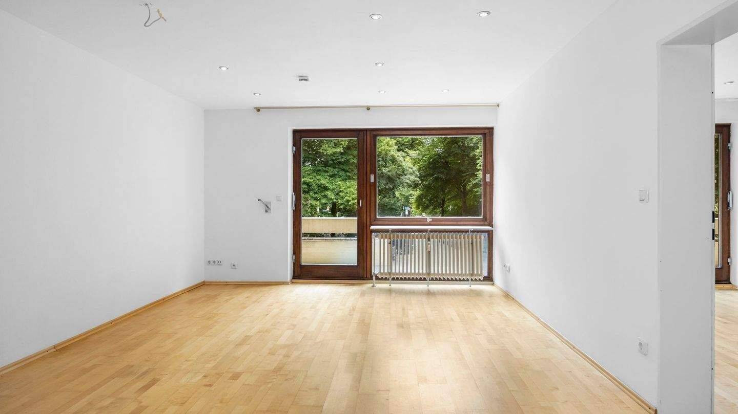 ROGERS: Großzügiges City-Domizil mit zwei Balkonen direkt am Englischen Garten – 80538 München – Vorschaubild 3