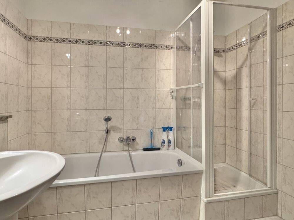 3-Zimmer-Wohnung mit zwei Balkonen und Tiefgaragenstellplatz nahe Poppenbüttler Markt – 22399 Hamburg – Vorschaubild 4