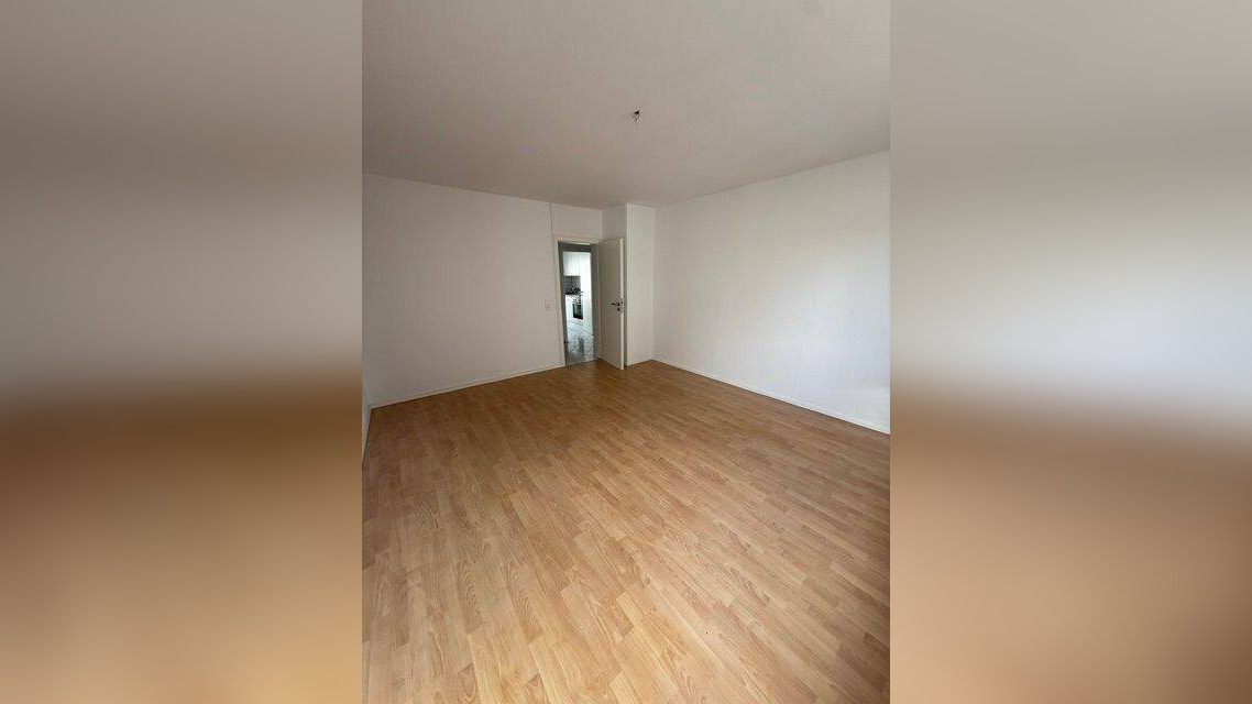 renovierte 2,5-Zimmer-Wohnung in Stuttgart-Untertürkheim – 70327 Stuttgart – Vorschaubild 4