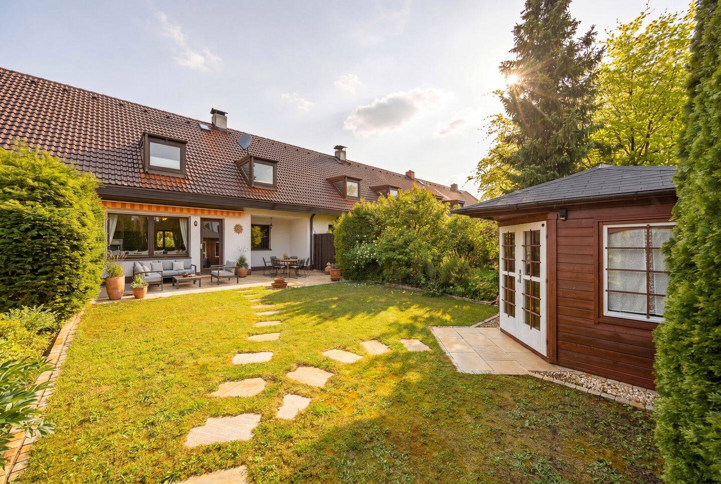 Großzügiges Reihenhaus mit schönem Garten in ruhiger Umgebung – 81739 München – Vorschaubild 3