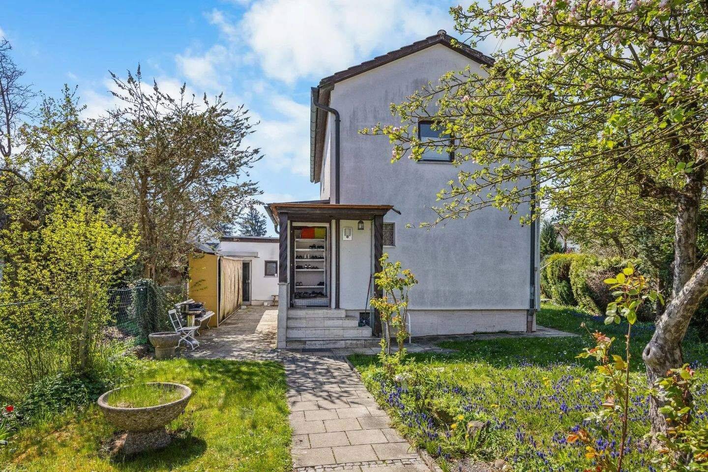 ROGERS: Untermenzing: Sonniges Grundstück in ruhiger Anliegerstraße – 80999 München – Vorschaubild 4