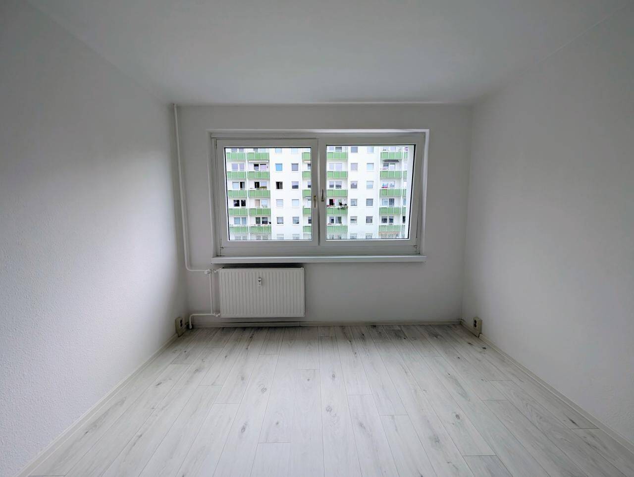 Komfortable 3-Raum-Wohnung mit Badewanne – 9120 Chemnitz – Vorschaubild 3