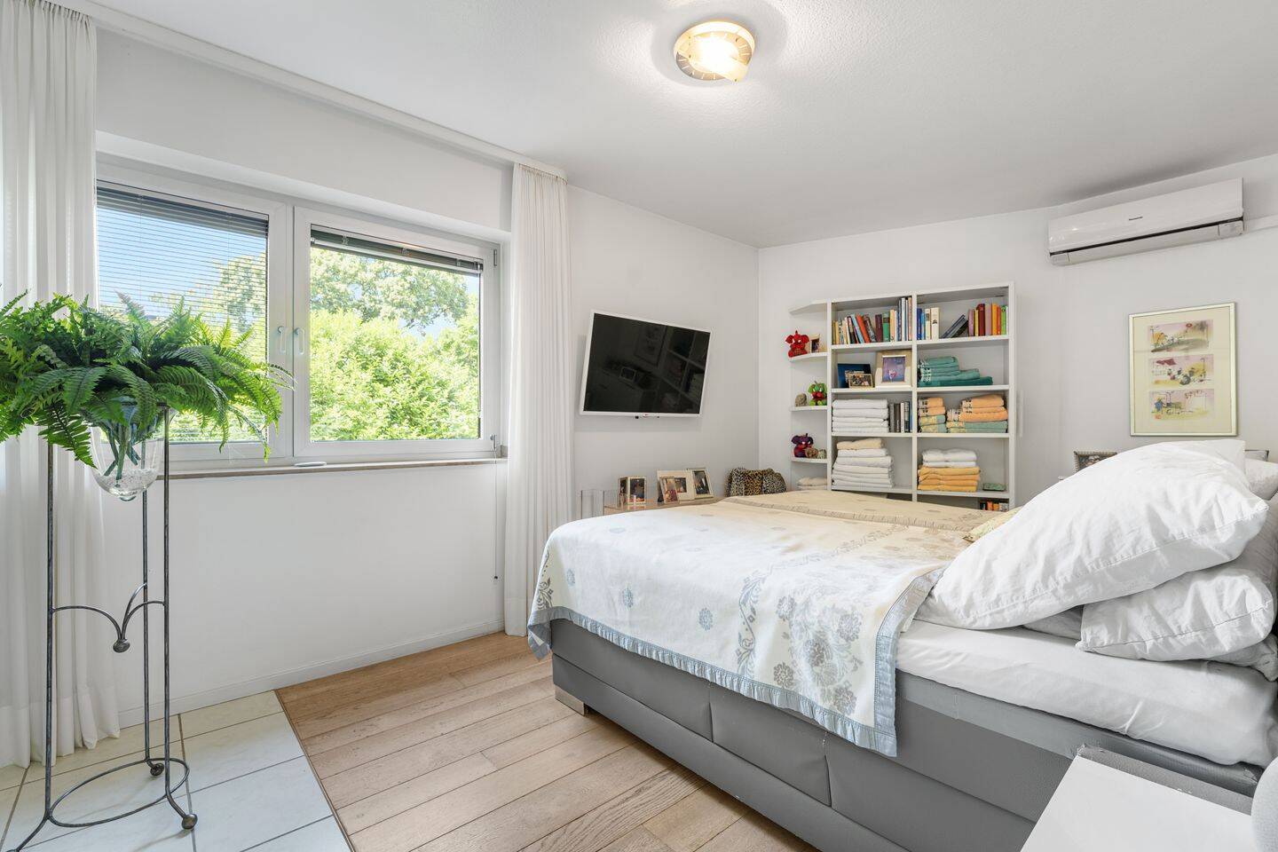 Großzügige Terrassenwohnung im Villenviertel – barrierefrei und stilvoll auf 182 m² – 50668 Köln – Vorschaubild 3