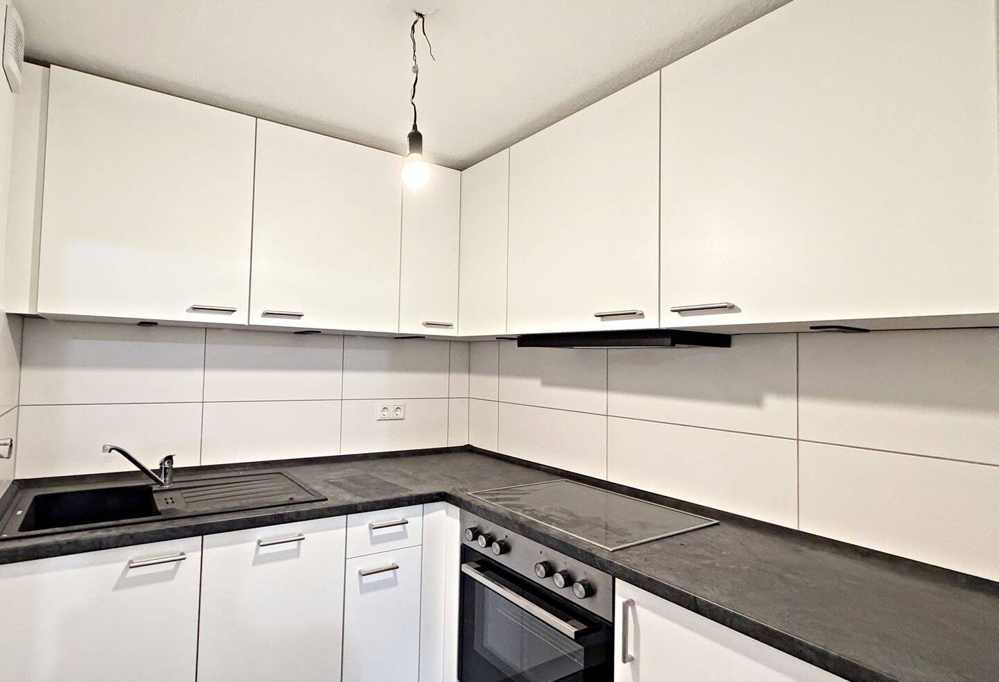 Attraktive Wohnkombination: Familienwohnung mit modernisiertem Studio & Garage – 40547 Düsseldorf – Vorschaubild 4