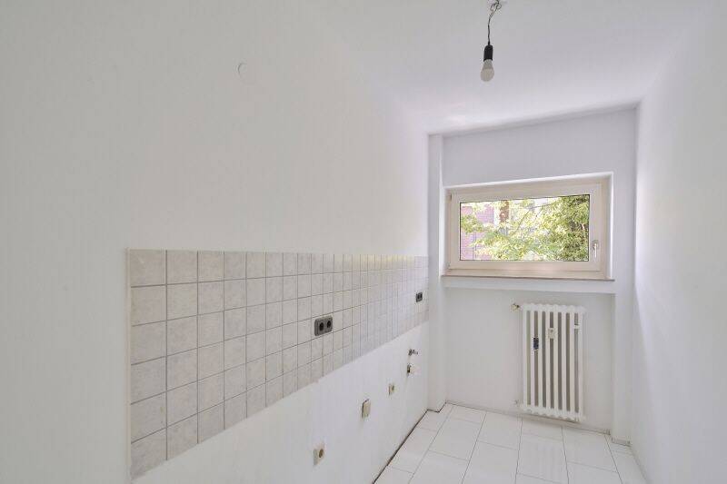 Moderne Eigentumswohnung mit Loggia in schöner und ruhiger Wohnlage in Niehl – 50735 Köln – Vorschaubild 4