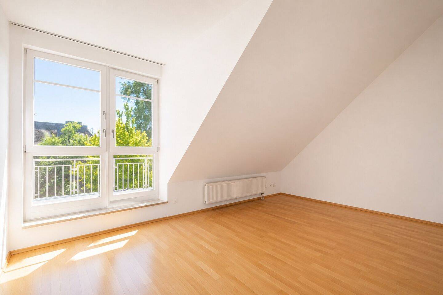 AIGNER – Viel Platz für die Familie: Doppelhaushälfte in begehrter Lage München-Obermenzing – 81247 München – Vorschaubild 3