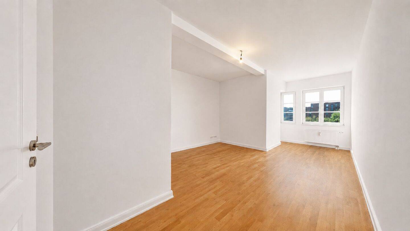 Lichtdurchflutetes Wohnjuwel am Hamburger Stadtpark mit Westbalkon – 22307 Hamburg – Vorschaubild 3