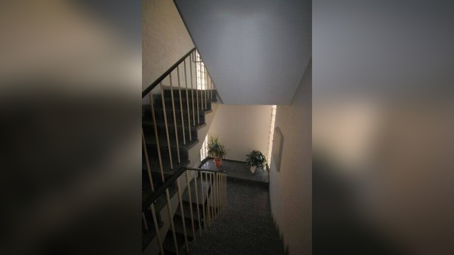 DU-Neudorf, Sternbuschweg 255, 3. OG, Aufzug, 50 m², kompl. renoviert, 1 Wohn -, 1 Schlafzimmer, Küche, Diele, Bad – 47057 Duisburg – Vorschaubild 3