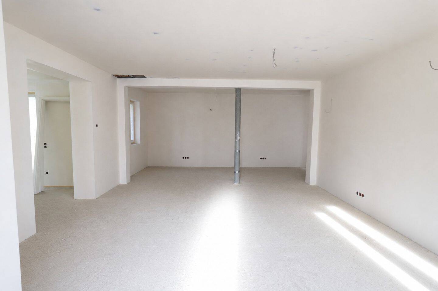 Exklusive Etagenwohnung mit ca. 209 m² Wohnfläche, zwei Loggien, Aufzug – 64285 Darmstadt – Vorschaubild 3
