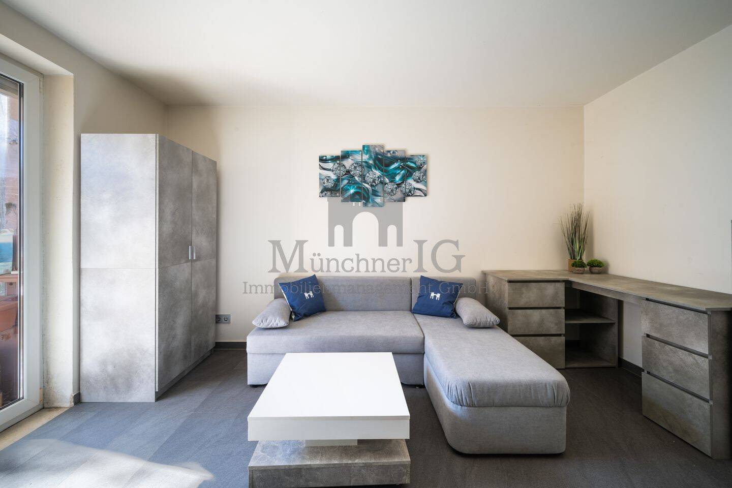 MÜNCHNER IG: Attraktive gut geschnittene Wohnung mit Balkon und eigenem Garten in ruhiger Lage – 80997 München – Vorschaubild 3