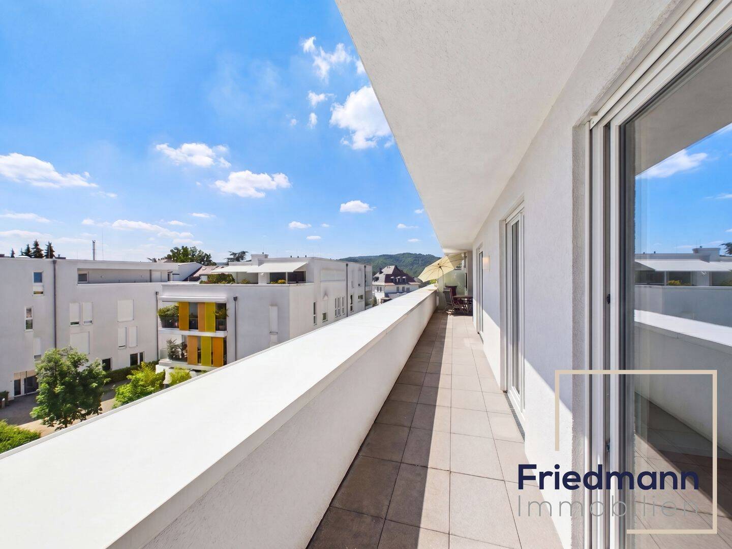 Attraktive Penthouse-Wohnung im Klostergarten – hochwertig ausgestattet und innenstadtnah – 54295 Trier – Vorschaubild 3
