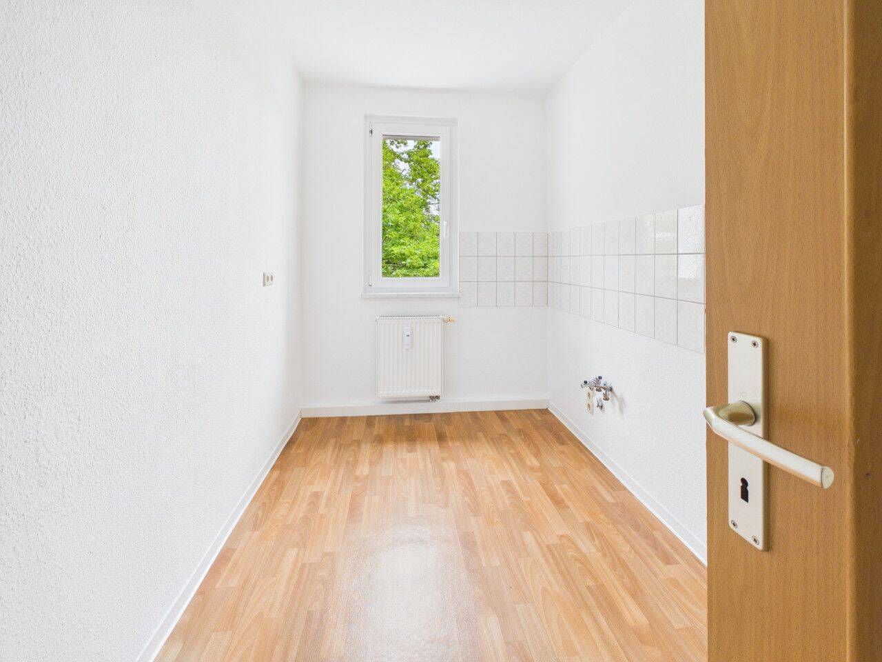 2-Raum-Wohnung mit Balkon auf dem Sonnenberg – Chemnitz – Vorschaubild 3