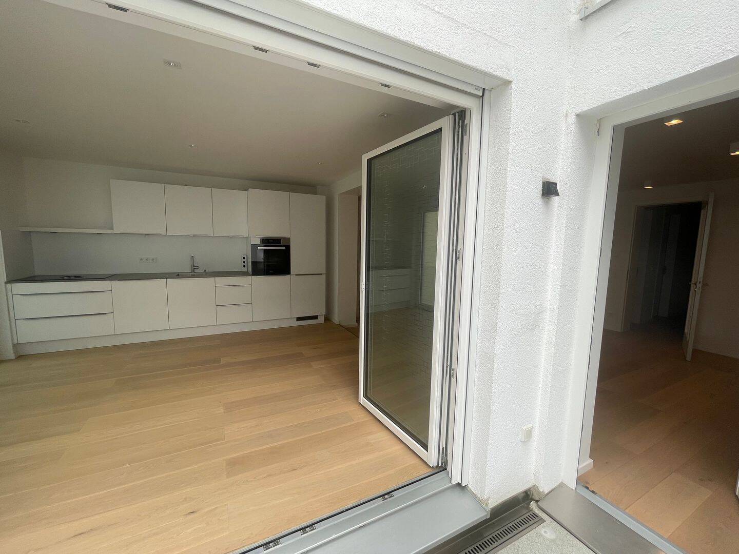 Wohlfühlwohnung in bester Ausstattungsqualität sucht neuen Bewohner – 80335 München – Vorschaubild 3