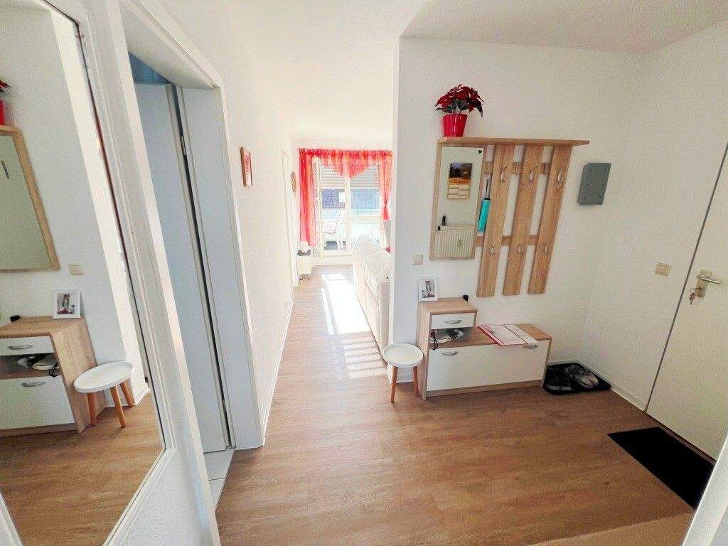 BEZUGSFREIES DACHGESCHOSS MIT EINBAUKÜCHE – 1279 Dresden – Vorschaubild 3