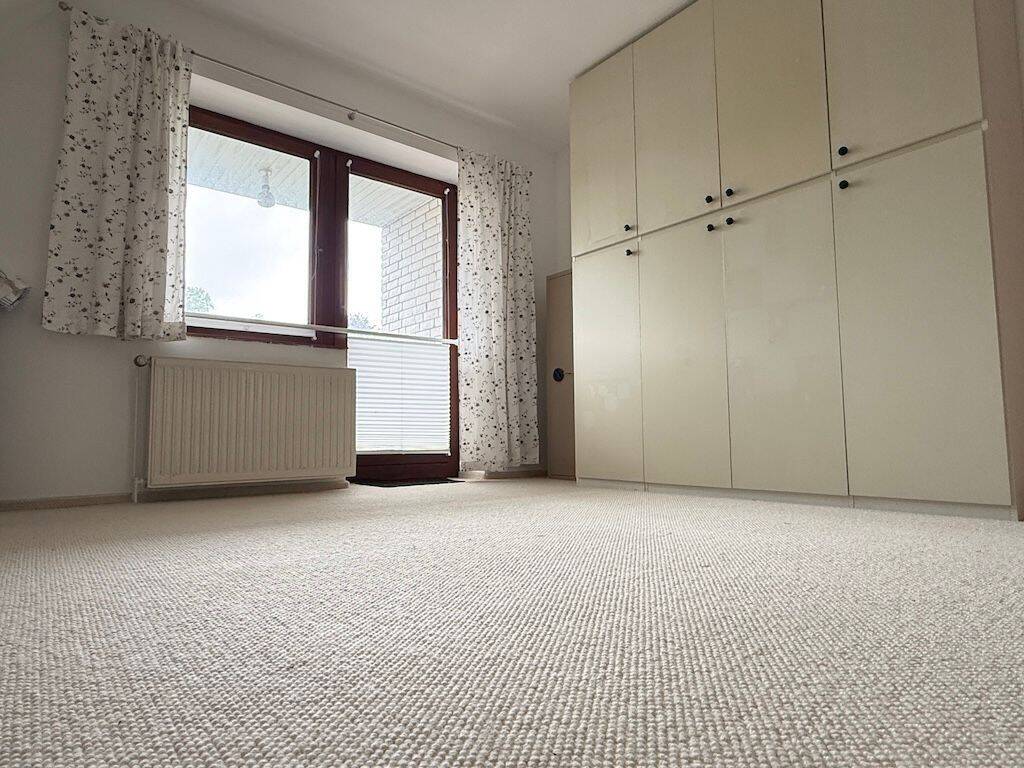Seltene Gelegenheit in einer der beliebtesten Wohnlagen / Walddörfer Sasel – 22393 Hamburg – Vorschaubild 3
