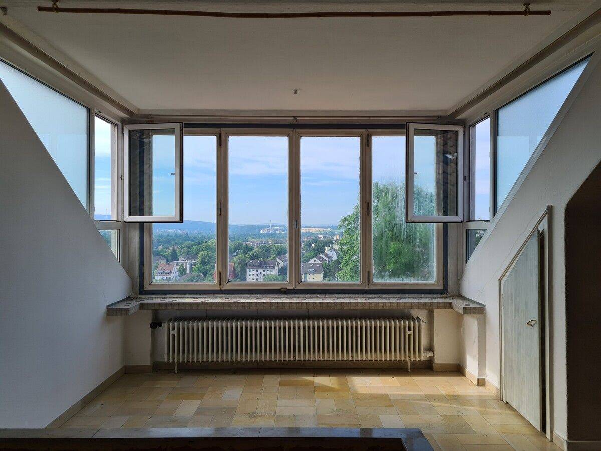 Diese Dachgeschosswohnung mit Blick auf das Kasseler Tal sucht einen Visionär – 34117 Kassel – Vorschaubild 3
