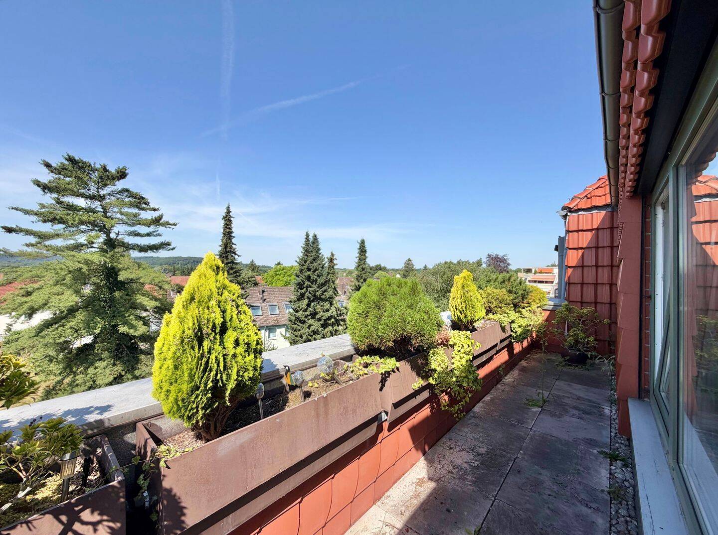 Beeindruckendes Penthouse mit 4 Zimmern, begrünter Dachterrasse und reizvollem Weitblick – 30455 Hannover – Vorschaubild 3