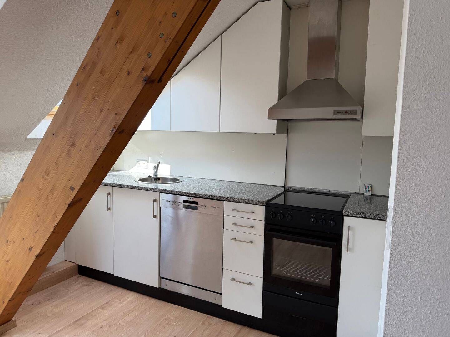 Gemütliche DG Wohnung in der Innenstadt – 54290 Trier – Vorschaubild 3