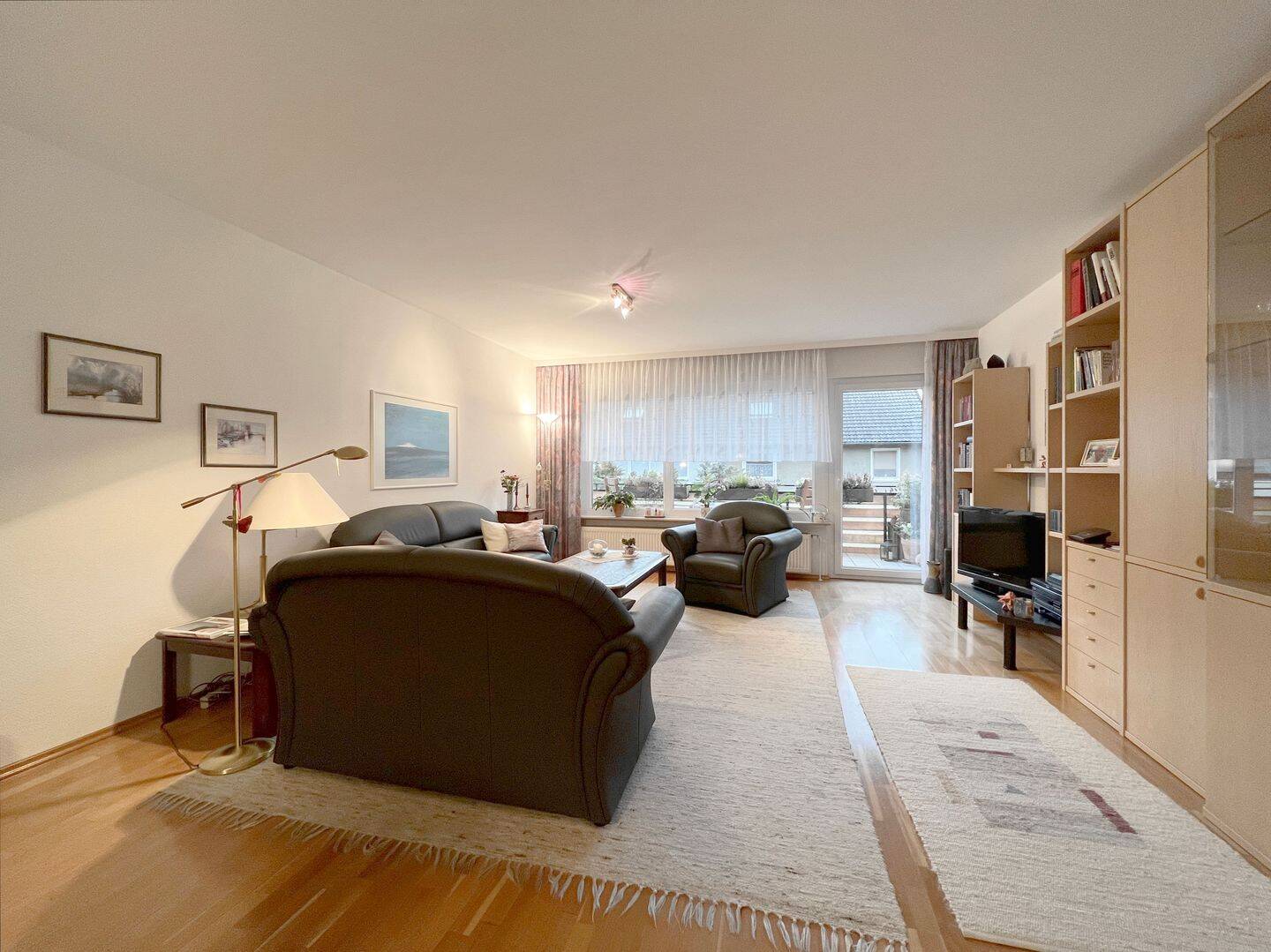 Nähe Mittellandkanal & MHH: Schöne und gepflegte 3-Zi.-Wohnung mit sonnigem Balkon + Garage – 30627 Hannover – Vorschaubild 3