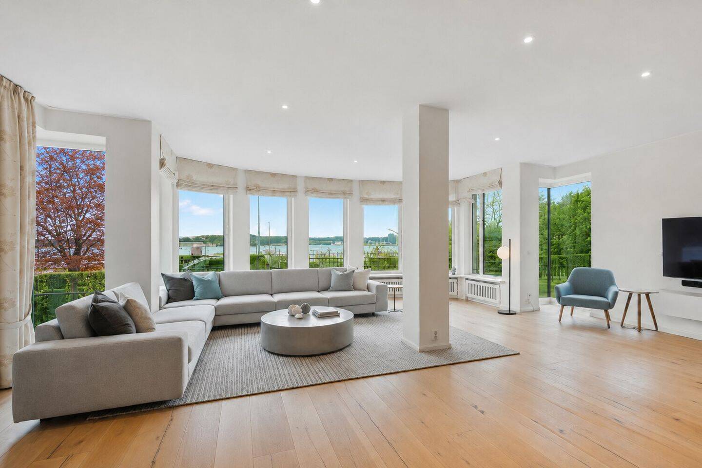 Exklusive Maisonette-Wohnung mit Garten, Aufzug und Tiefgarage an der Kieler Förde – 24105 Kiel – Vorschaubild 3