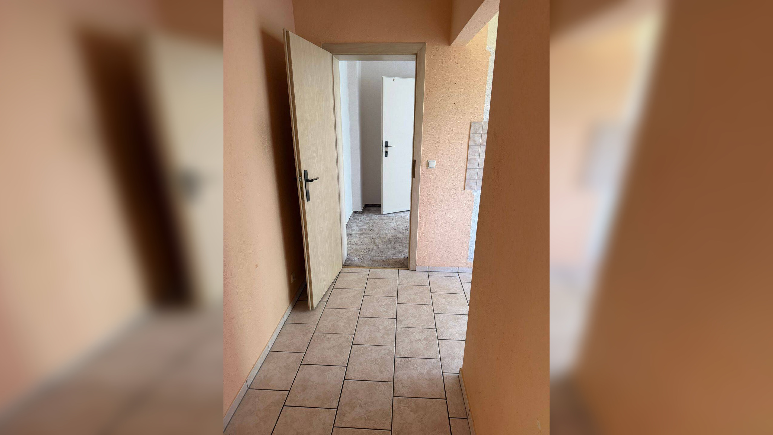 Attraktives Wohnungspaket in Erfurt Molsdorf mit zwei Einheiten und zusätzlicher Nutzfläche – 99094 Erfurt – Vorschaubild 3