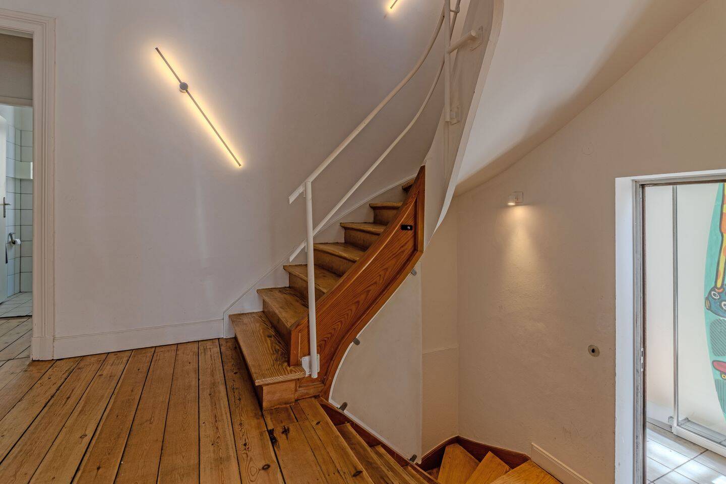 Stilechtes Altbau-Stadthaus mit vielen Nutzungsmöglichkeiten in zentraler Lage! – 20251 Hamburg – Vorschaubild 4