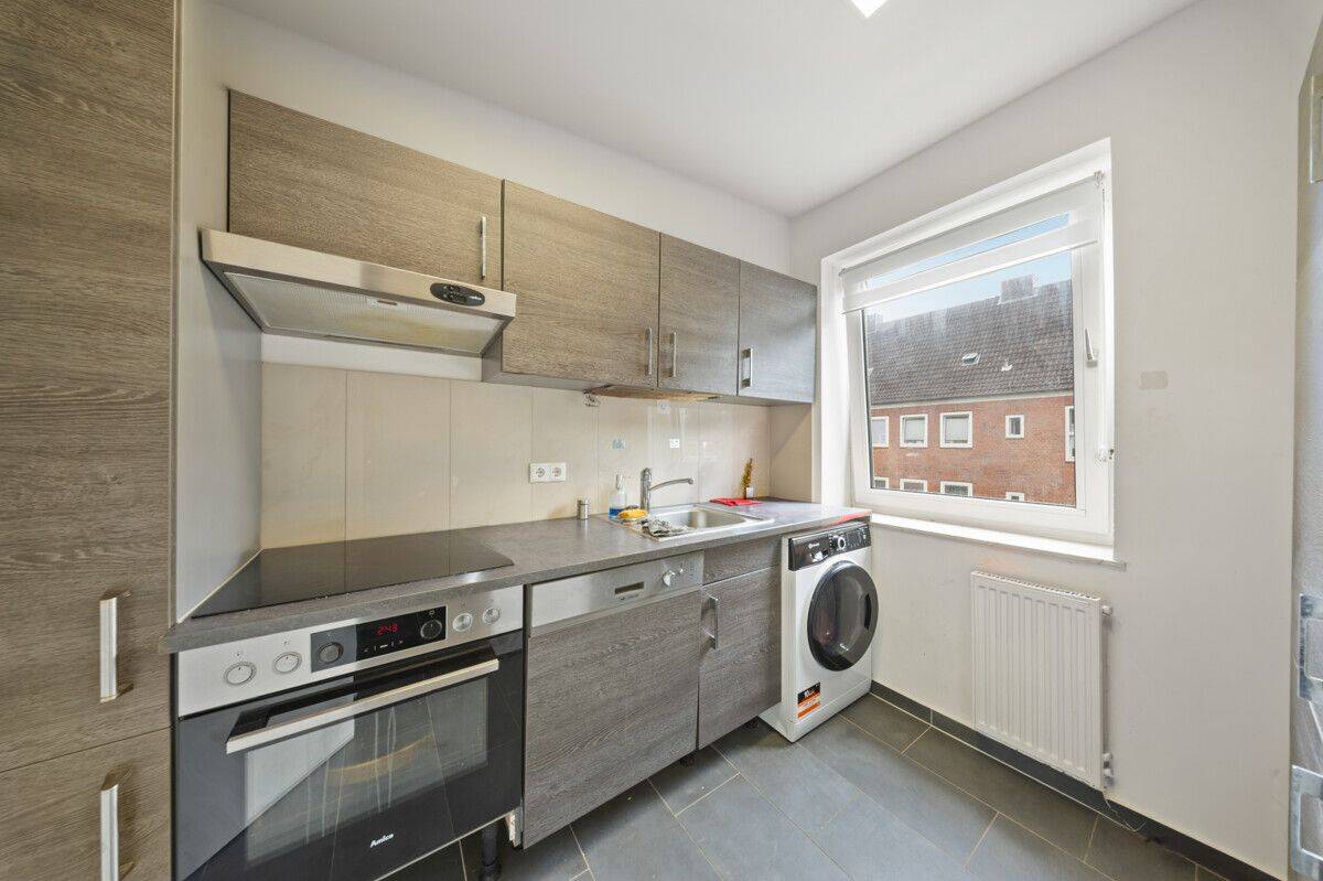 Kernsanierte 3-Zimmer-Wohnung – modern, bezugsfertig und stilvoll wohnen – 24148 Kiel – Vorschaubild 3
