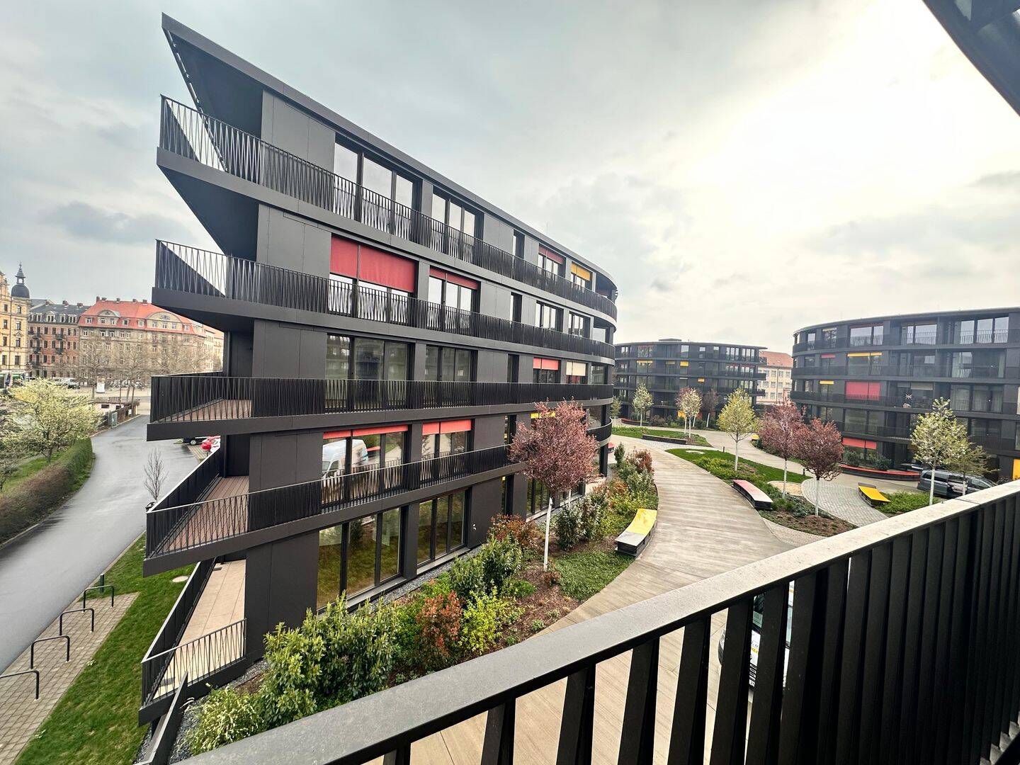 A4RES – Exklusive 3-Raumwohnung mit Balkon und Elbblick – Erstklassiges Wohnen am Elbufer – 1097 Dresden – Vorschaubild 3