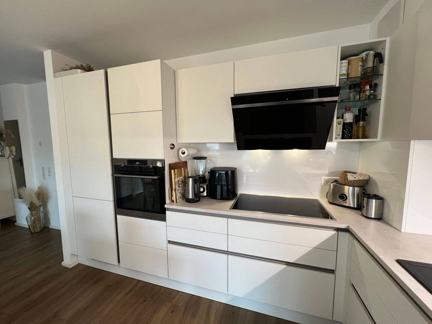 RESERVIERT – Hochwertige, gut geschnittene 4-Zimmer-Wohnung in begehrter Lage – 90766 Fürth – Vorschaubild 3