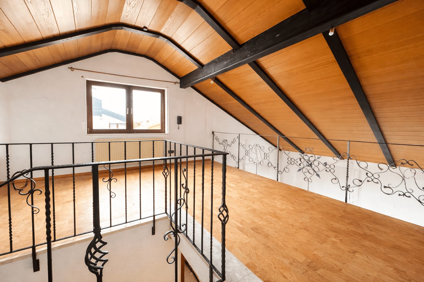 Charmantes Reihenmittelhaus in Heilbronn, teilsaniert, guter Zustand – 74078 Heilbronn – Vorschaubild 3