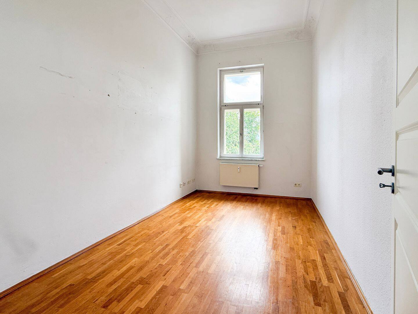 Sofort bezugsfrei | Gohlis-Mitte | Balkon | Aufzug | Gäste-WC | Stuckdecken | Parkettboden – Leipzig – Vorschaubild 3