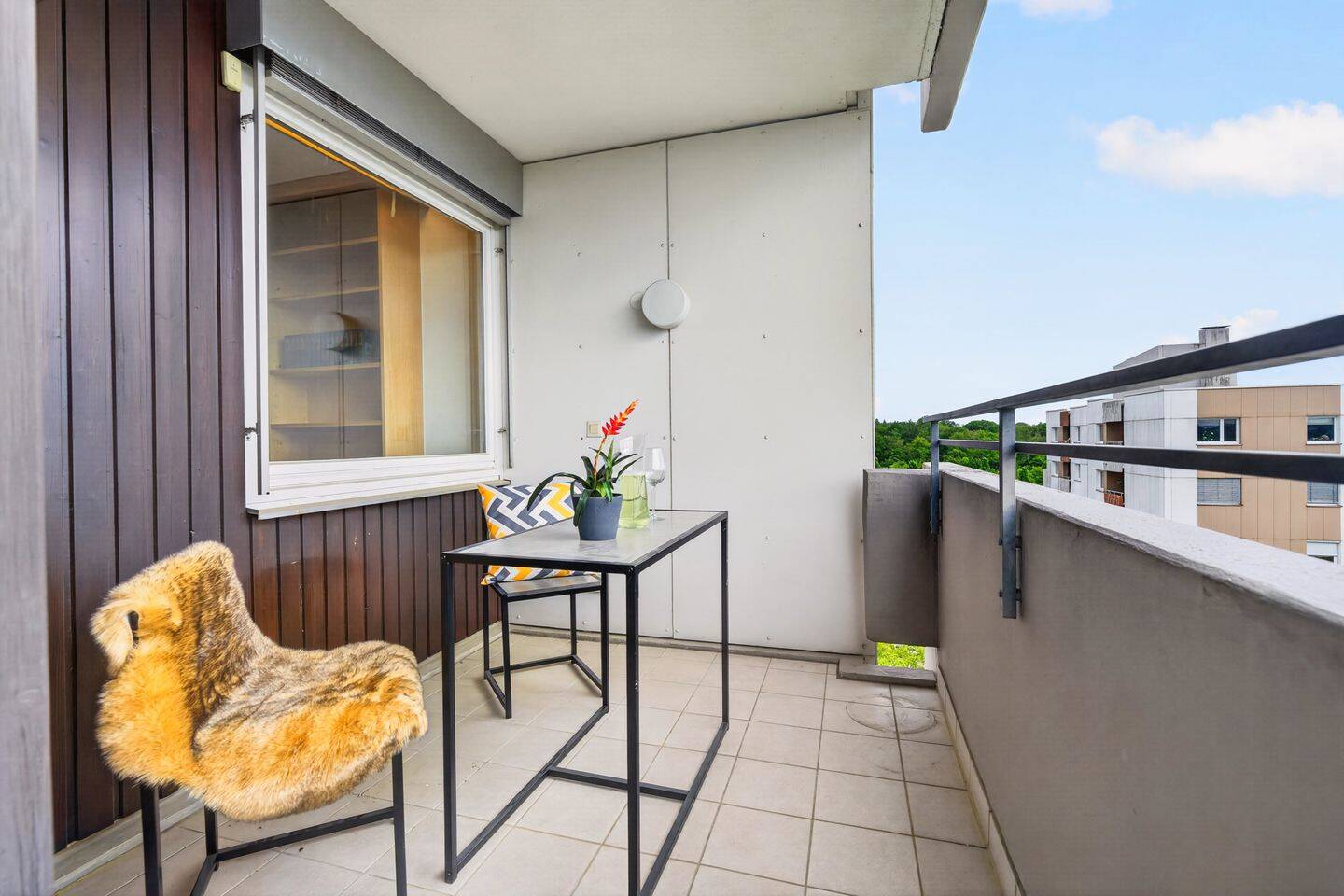 HOCH HINAUS – Gepflegte 3-Zimmer-Wohnung mit traumhaftem Fernblick & TG in Stuttgart-Möhringen – 70567 Stuttgart – Vorschaubild 6