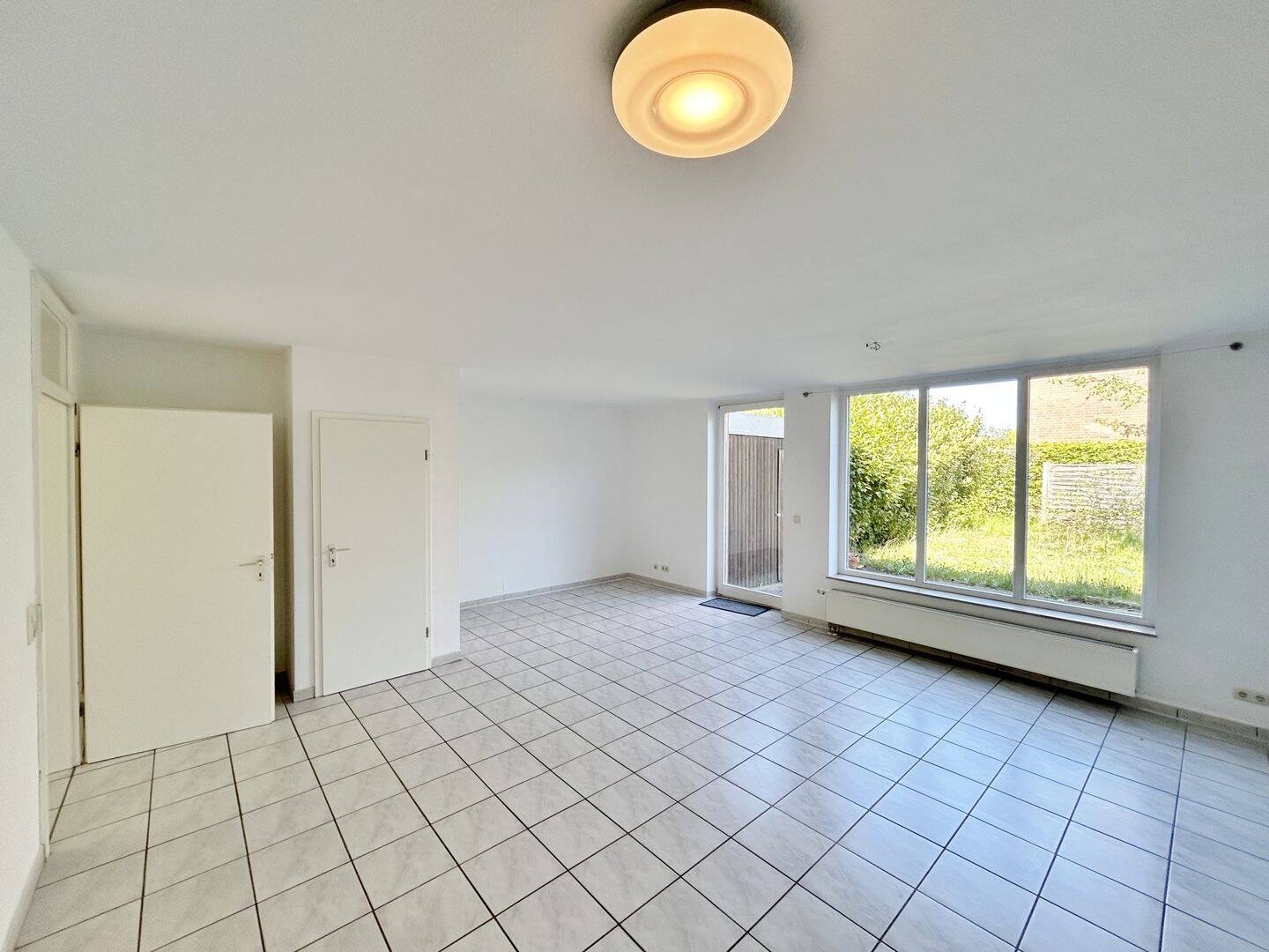 Reihenmittelhaus im gepflegten Zustand auf Eigenland in Lübeck St. Getrud – 23566 Lübeck – Vorschaubild 3