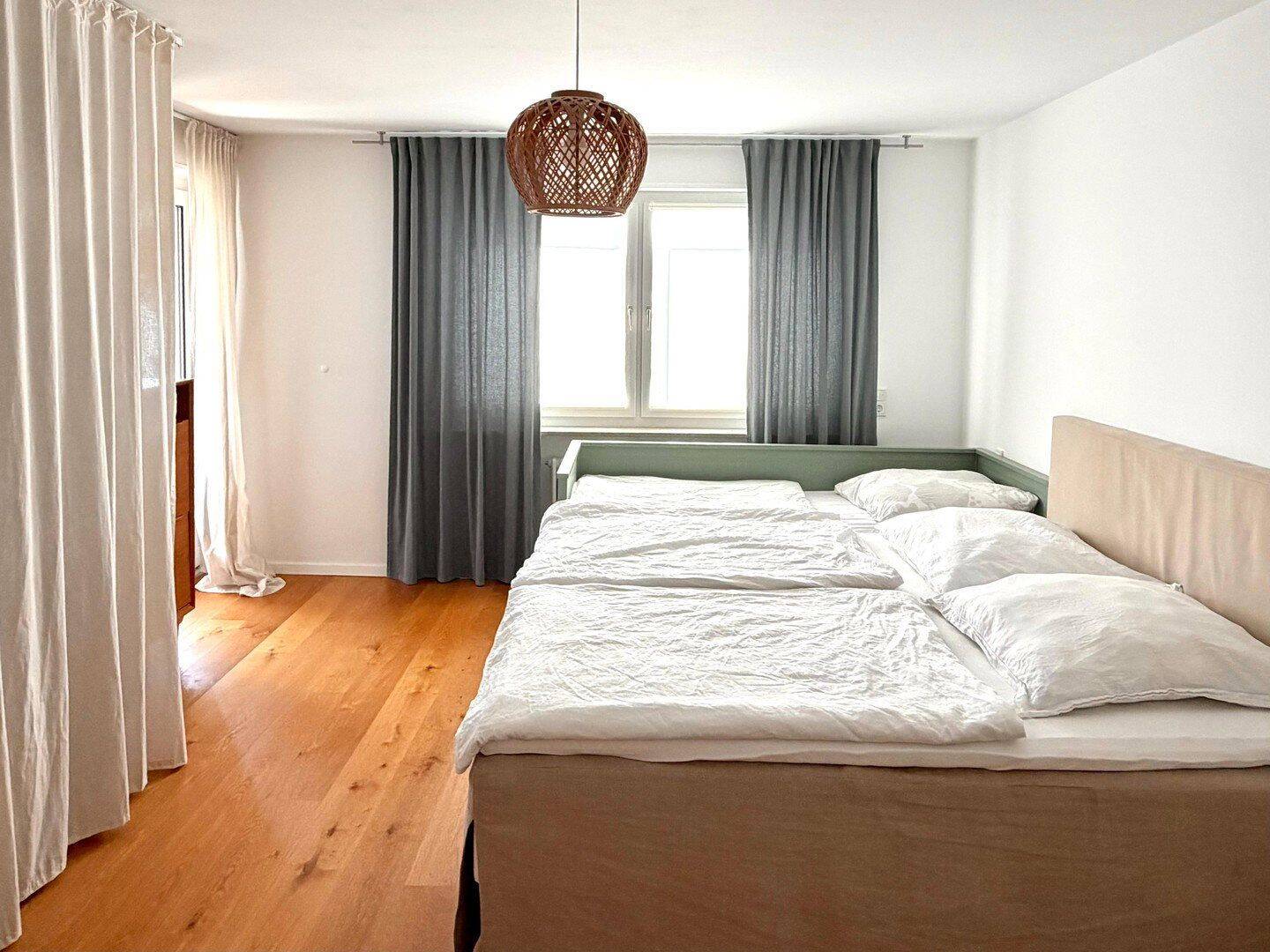 Helle 4-Zi.-Wohnung mit 2 Balkonen & Stellplatz – modernisiert, Süd-West – 70469 Stuttgart – Vorschaubild 3