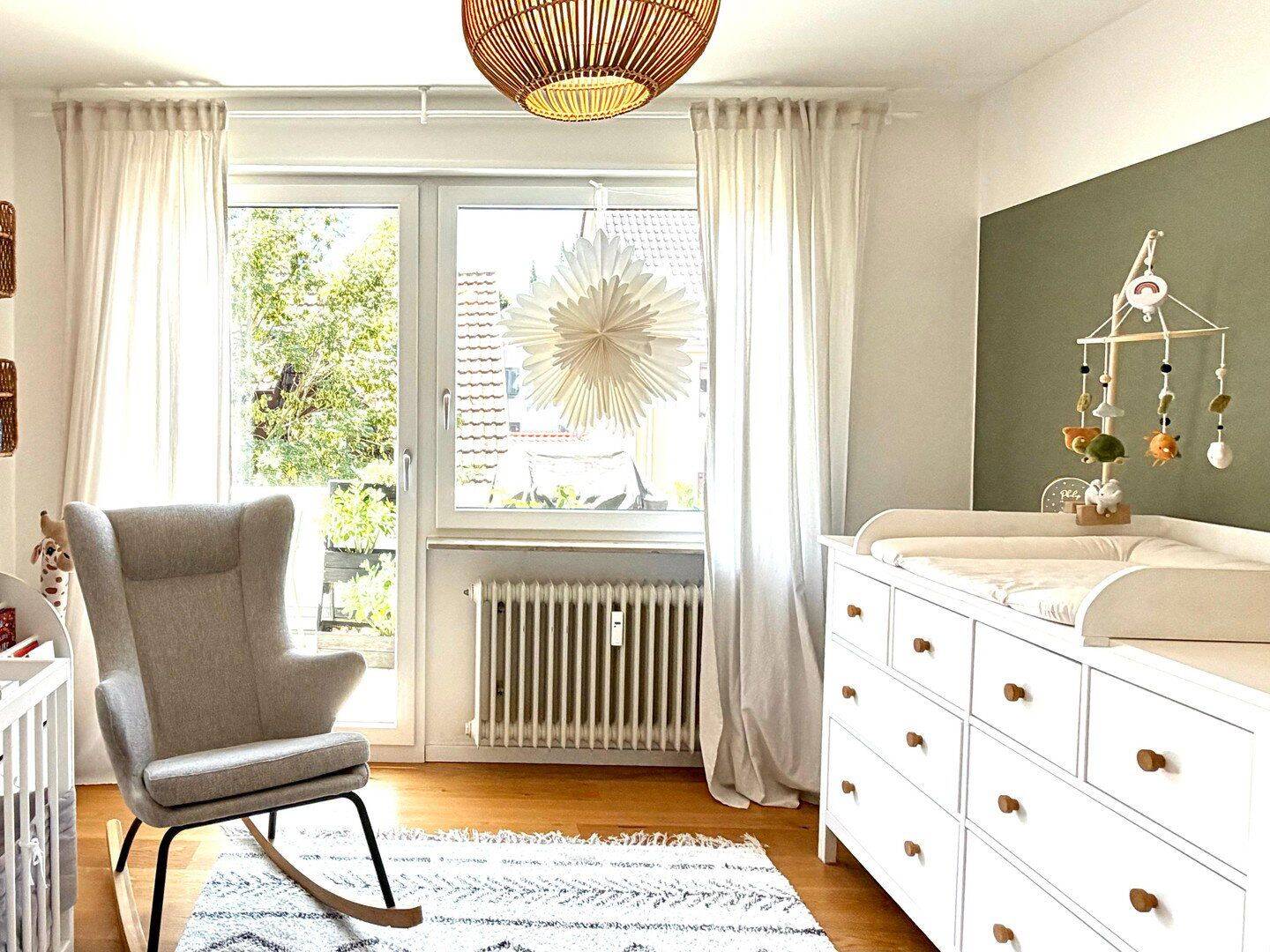 Helle 4-Zi.-Wohnung mit 2 Balkonen & Stellplatz – modernisiert, Süd-West – 70469 Stuttgart – Vorschaubild 4