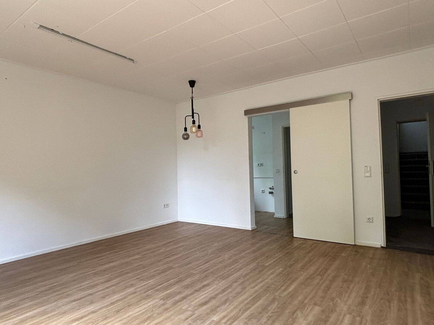 Praktisch, geschnittene 2 Zimmer Wohnung! – 47198 Duisburg – Vorschaubild 3