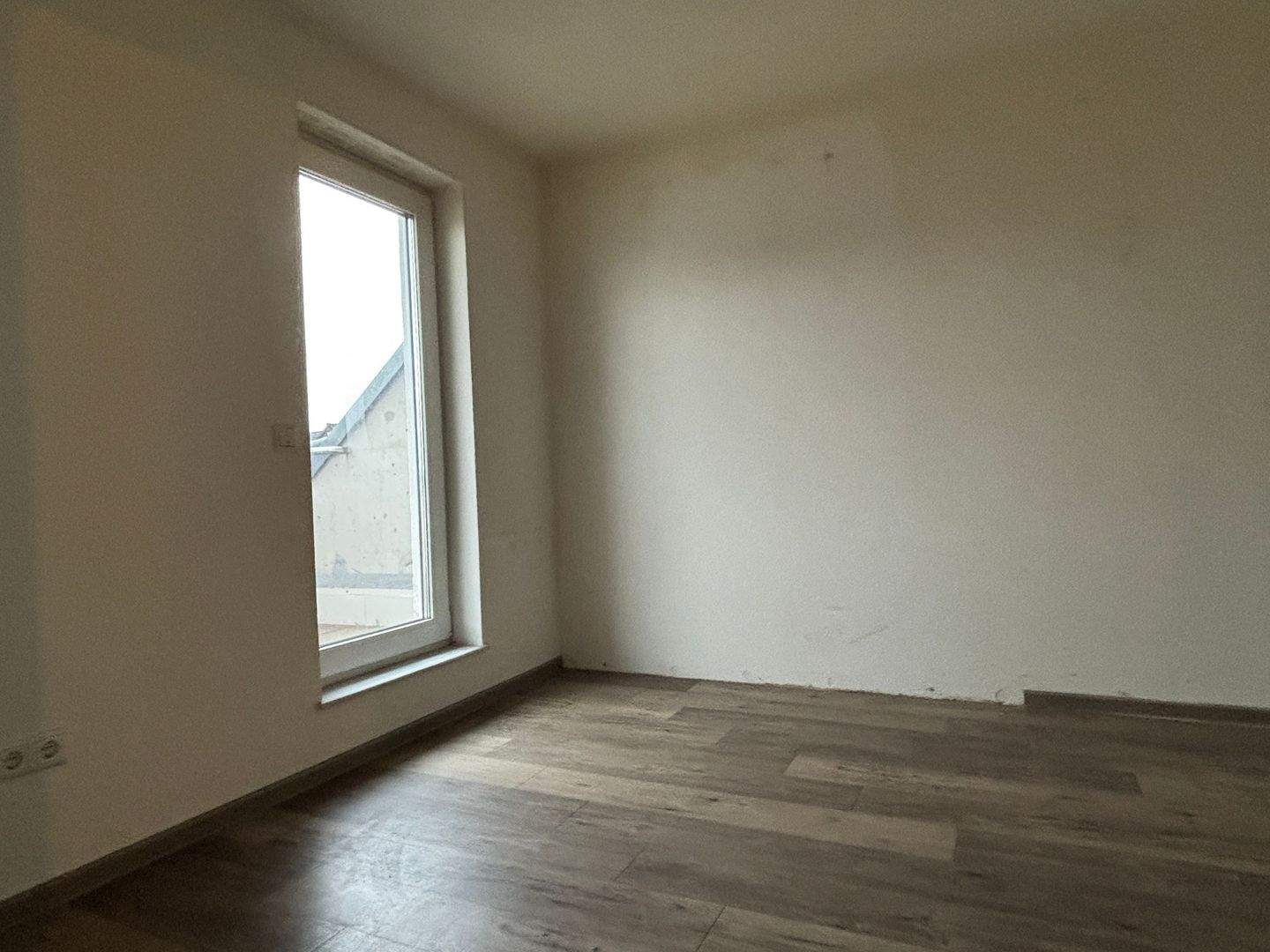 Grosszügige 3-4-Zimmer-Wohnung mit Balkon in Köln – 51147 Köln – Vorschaubild 4