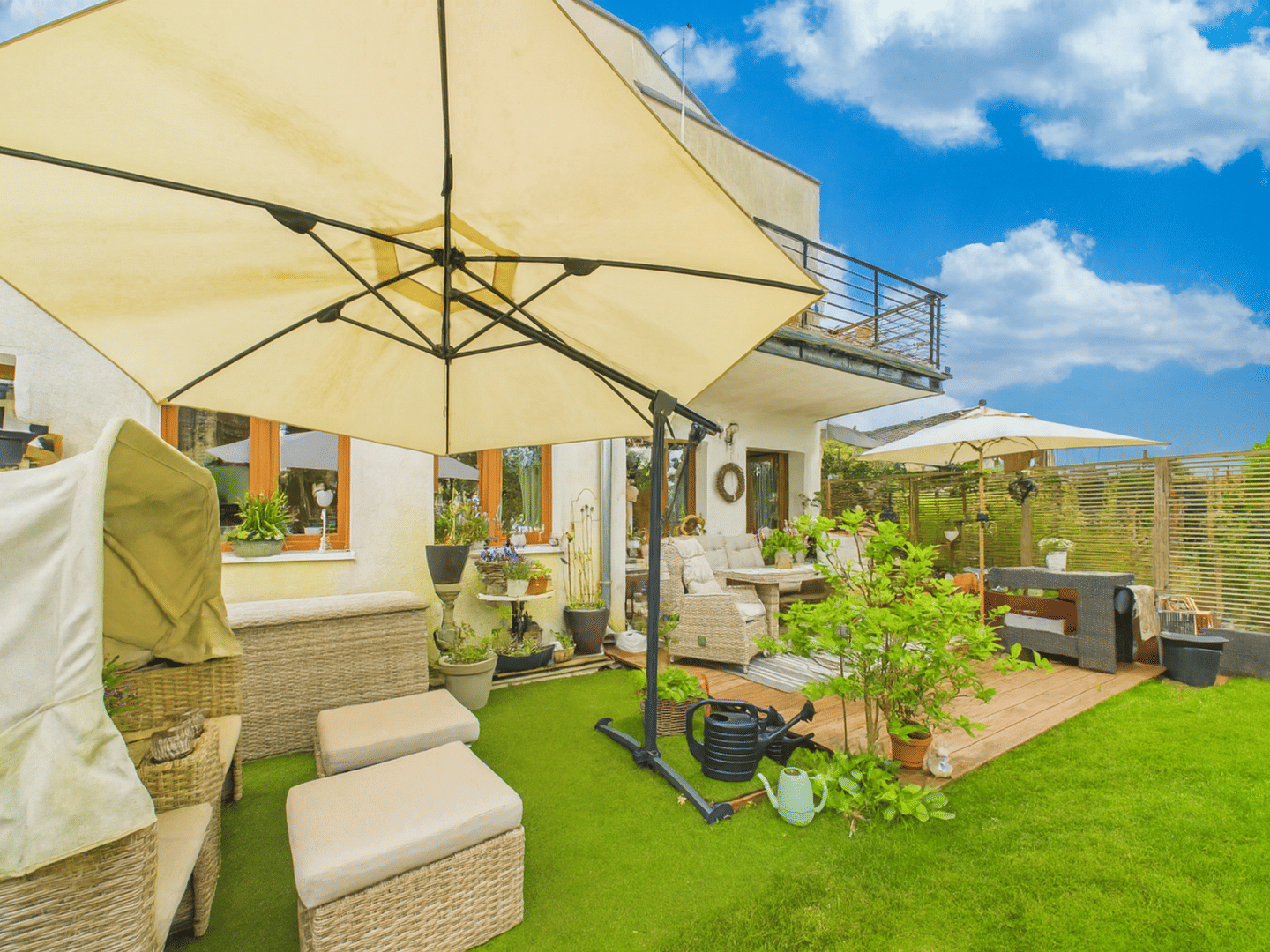 Haus im Haus:  5-Zimmer-Residence mit Gartenrefugium, Sonnenterrasse & interner Aufzugsanlage – 13125 Berlin – Vorschaubild 3