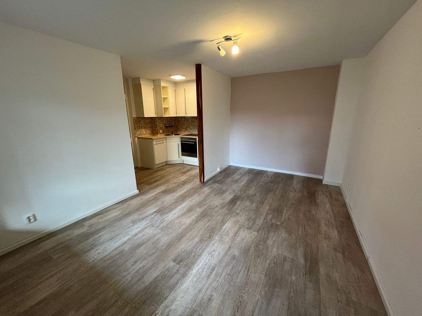 Keine Käuferprovision – herrlich ruhig, Südbalkon, Tiefgarage und ein Katzensprung ins Zentrum – 22926 Ahrensburg – Vorschaubild 3