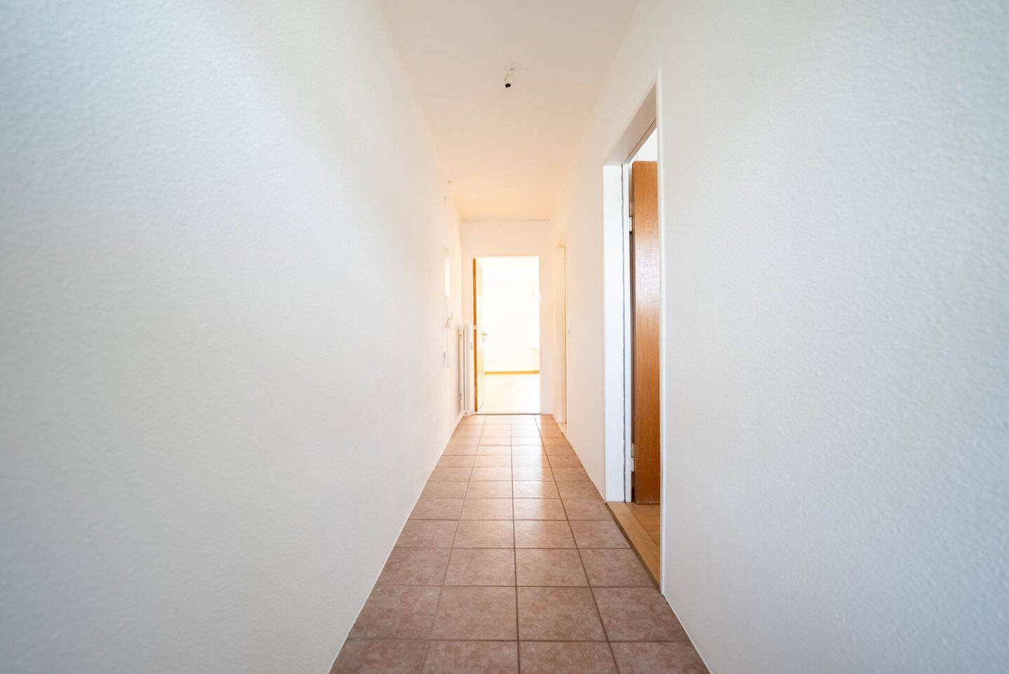 Bezugsfreie 2-Zimmer-Wohnung im Herzen von FR-Littenweiler – 79117 Freiburg im Breisgau – Vorschaubild 3
