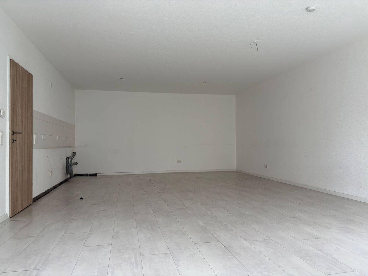 Einziehen und wohlfühlen! 2 Zimmer Wohnung mit Balkon! – 51147 Köln – Vorschaubild 3