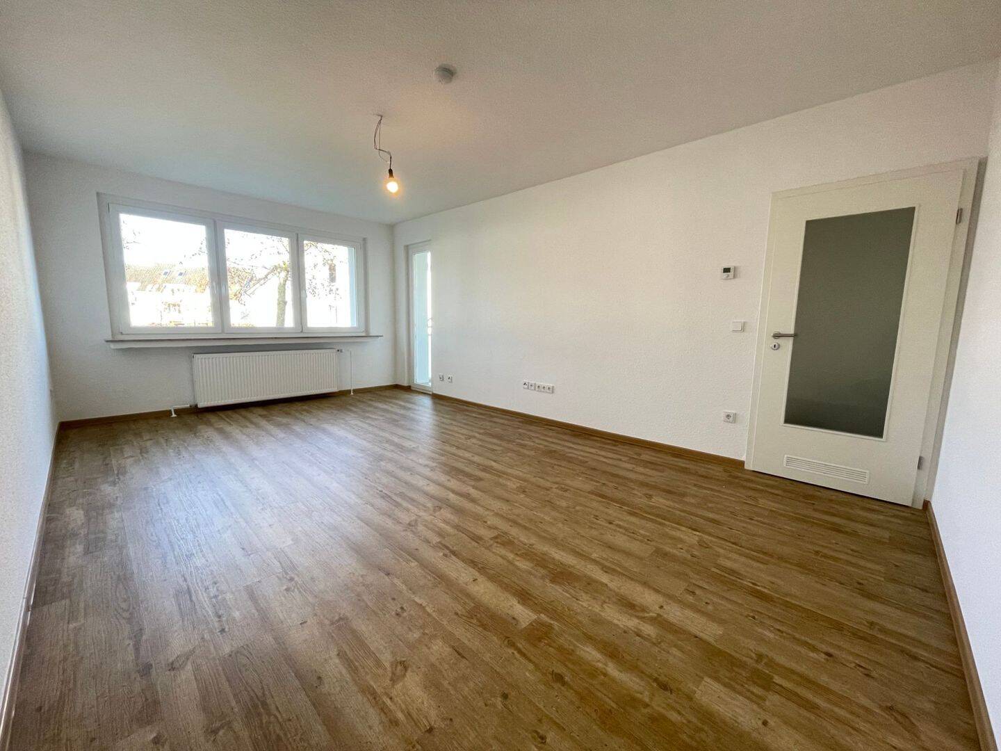 *Erstbezug nach Sanierung*Aufzug*Balkonwohnung*Holsterhausen* – 45147 Essen – Vorschaubild 3