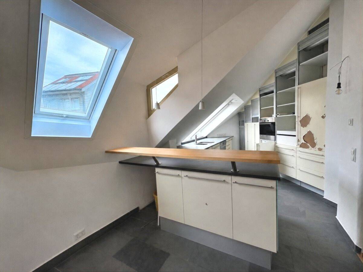 Stilvolle 5,5 Zimmer-Zimmer-Maisonettewohnung mit Klimaanlage & Einzelgarage in begehrter Lage – 70435 Stuttgart – Vorschaubild 4