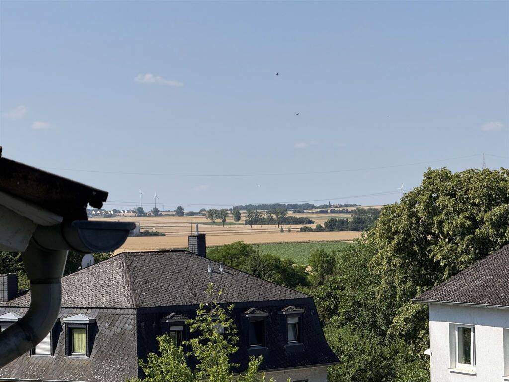 Top-Lage von Mainz-Hechtsheim: Großzügige Eigentumswohnung mit Balkon und teilweise Fernblick – 55129 Mainz – Vorschaubild 3