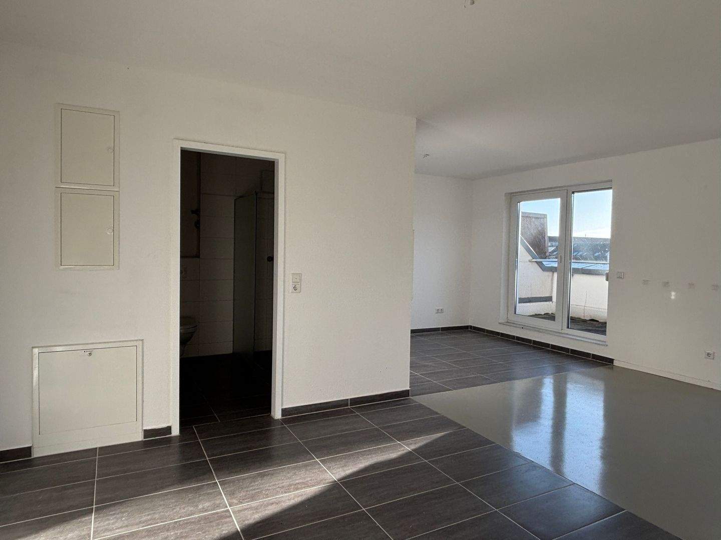 Moderne 2-Zimmer-Maisonette Wohnung mit Balkon in Köln – 51147 Köln – Vorschaubild 3